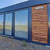 Module Préfabriqué de 13 m2 – Bardage Bois, Toit Plat + Façade Vitrée