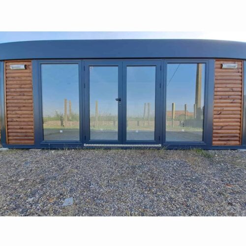 Module.jpg Module Préfabriqué de 13 m2 – Bardage Bois, Toit Plat + Façade Vitrée